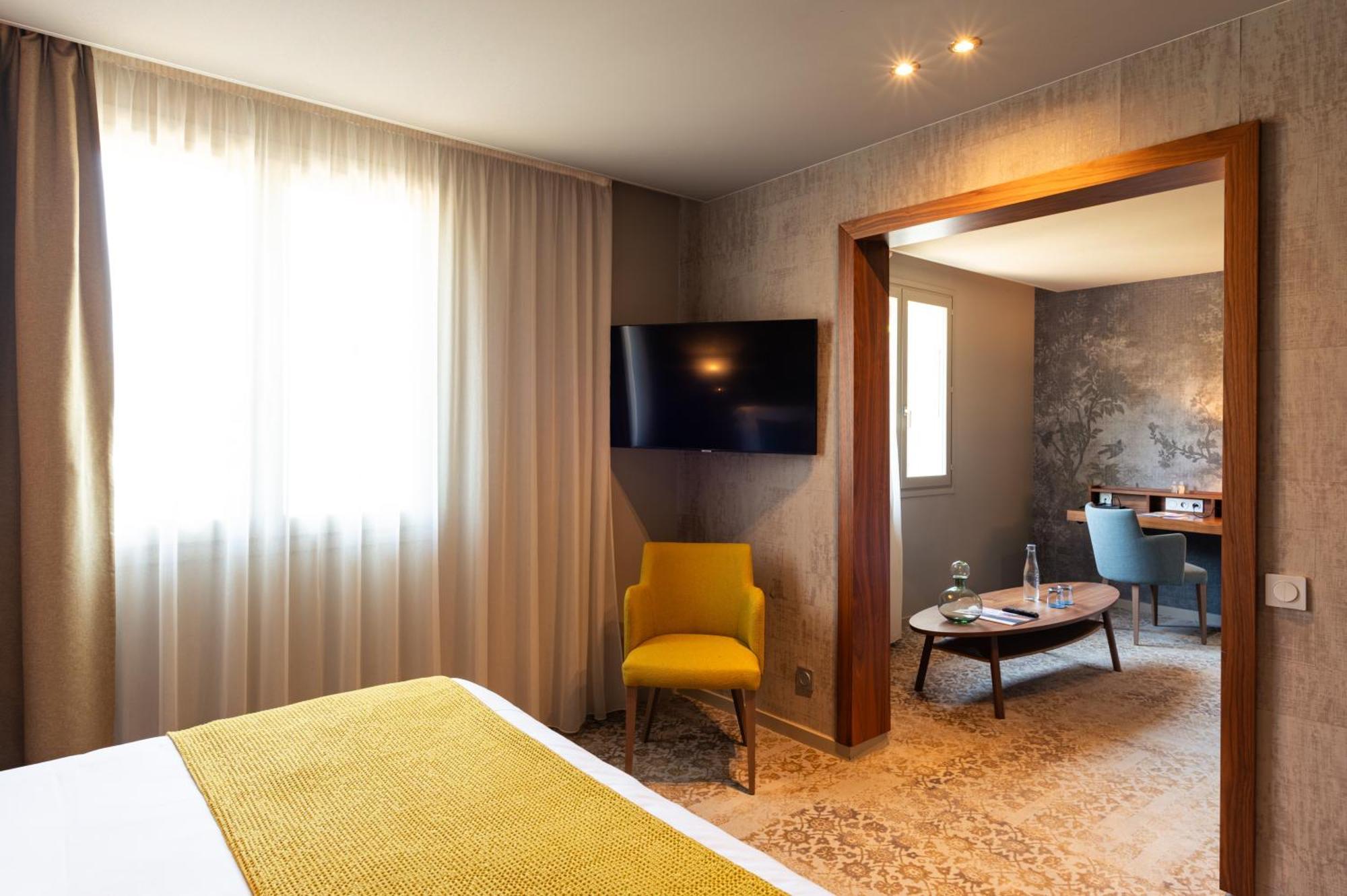Domaine Du Gouverneur, Hotel, Restaurant & Golf Monthieux Luaran gambar