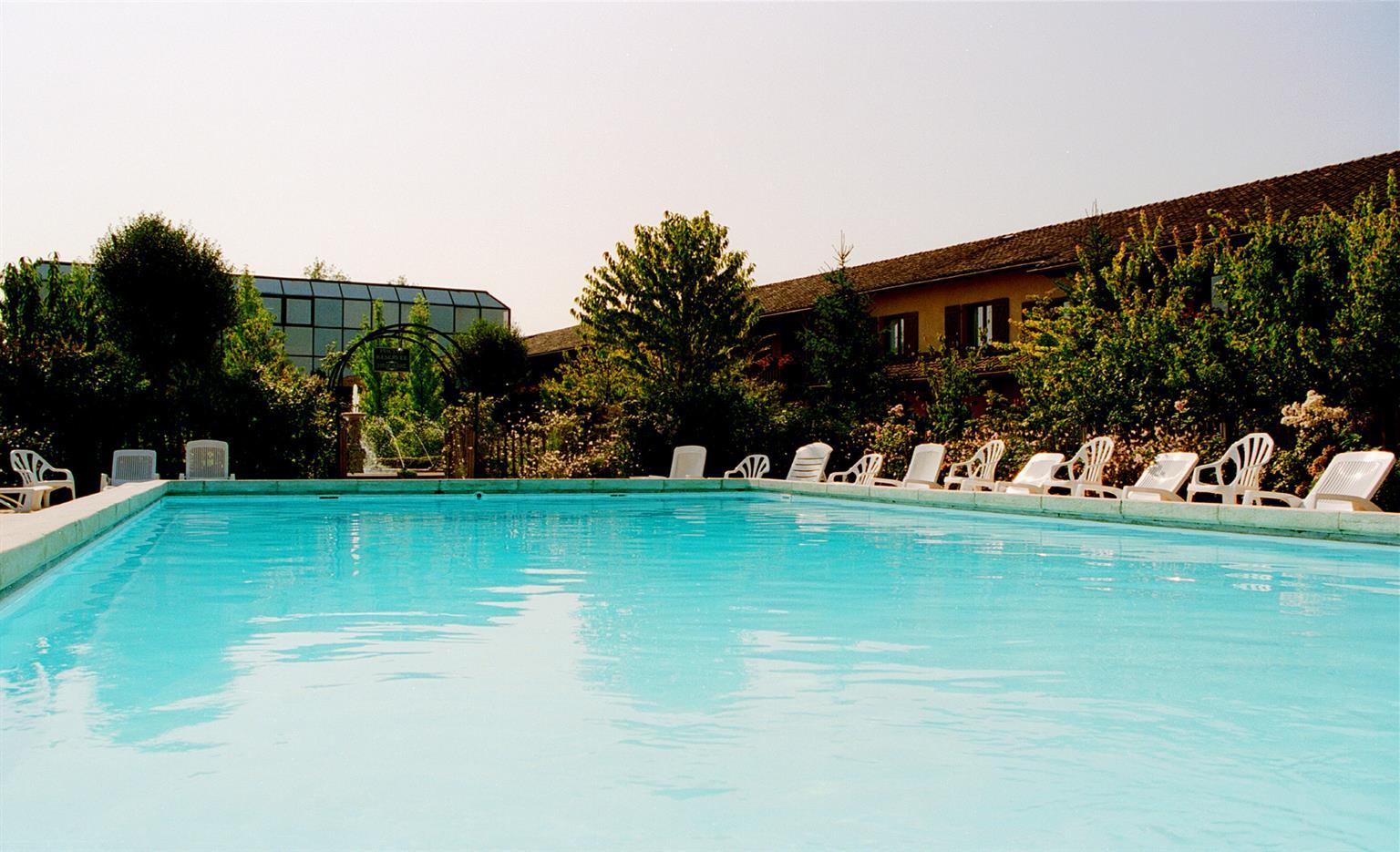 Domaine Du Gouverneur, Hotel, Restaurant & Golf Monthieux Luaran gambar