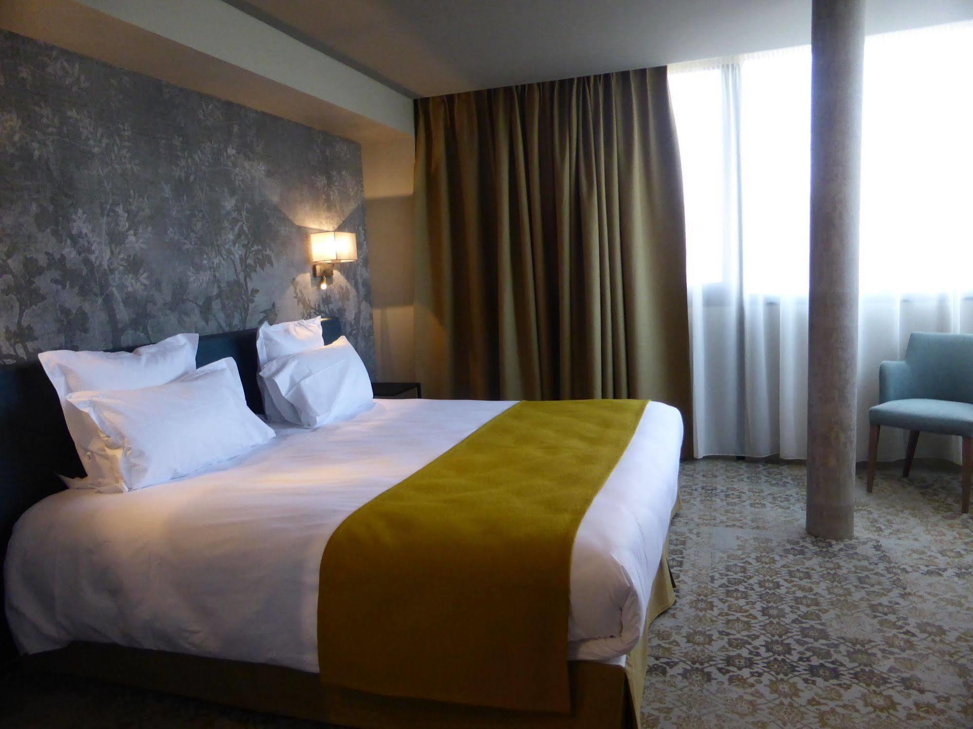 Domaine Du Gouverneur, Hotel, Restaurant & Golf Monthieux Luaran gambar