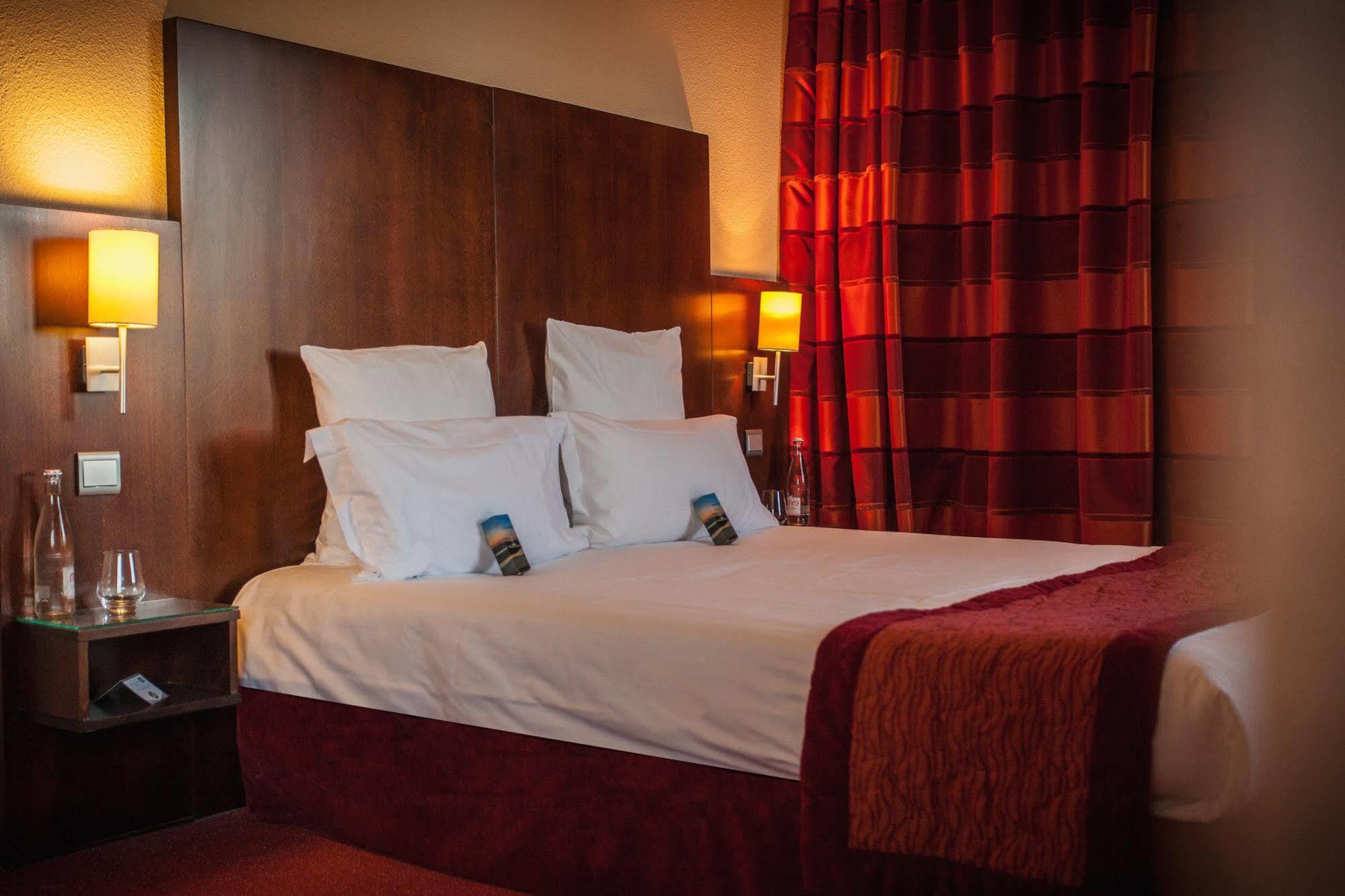 Domaine Du Gouverneur, Hotel, Restaurant & Golf Monthieux Luaran gambar
