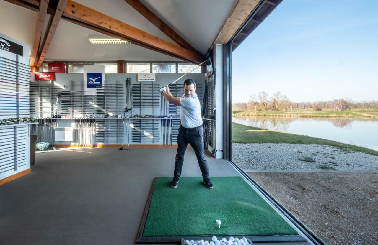 Domaine Du Gouverneur, Hotel, Restaurant & Golf Monthieux Luaran gambar