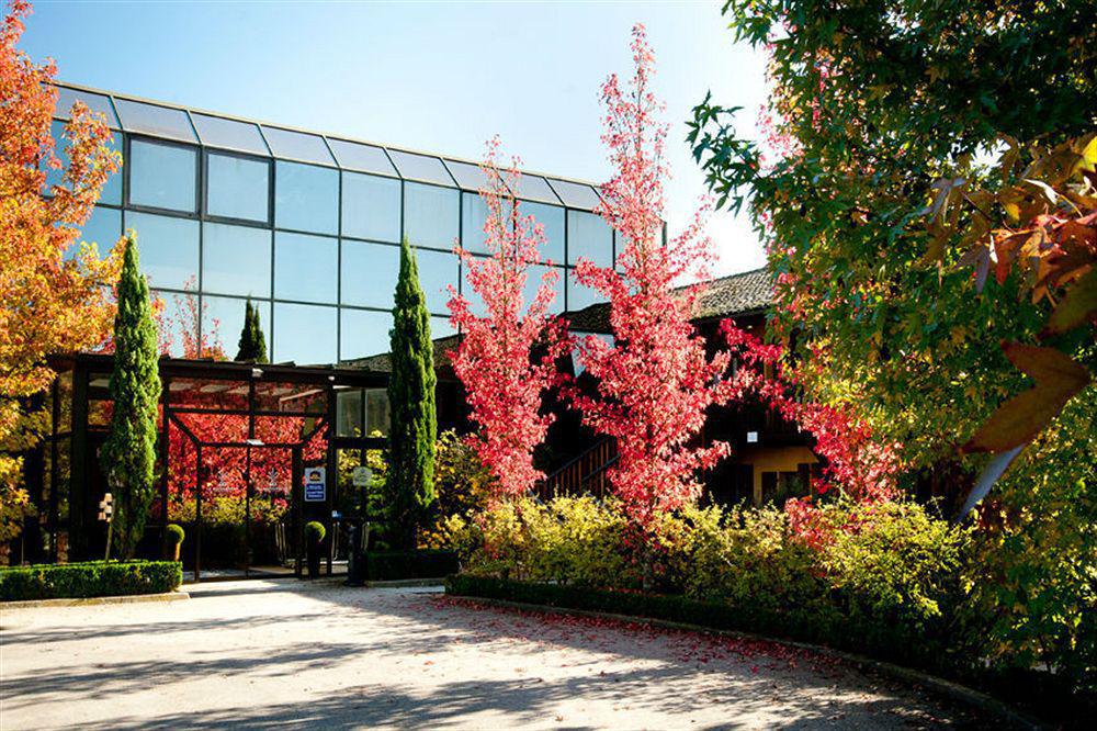 Domaine Du Gouverneur, Hotel, Restaurant & Golf Monthieux Luaran gambar